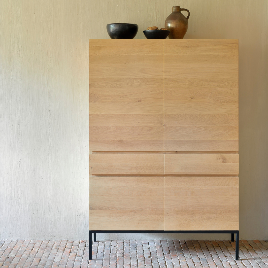 Ligna Cupboard